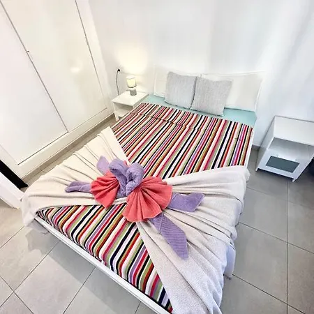 Minty Pool, Terrace, Fiber And Parking Apartment *